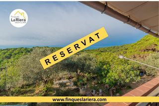 Maison à Arenys de Munt. Finca rustica con bonita casa y vistas al mar!