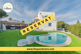 Xalet a Urbanitzacions. Espectacular casa a cuatro vientos con jardín y piscina
