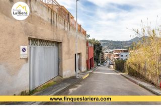 Local Comercial a Arenys de Munt. Local con derecho a vuelo.