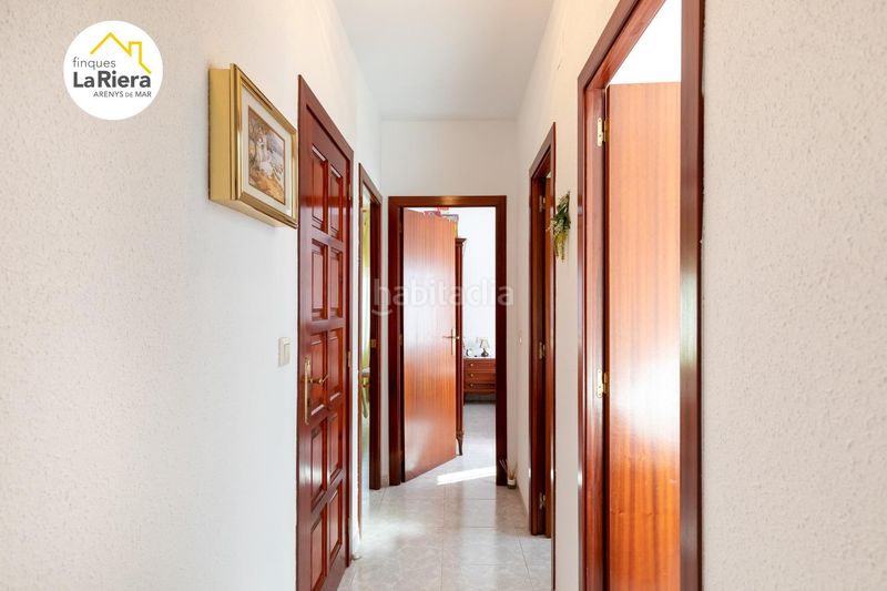 Foto 0dc81a20-120b-4b47-a056-de887e1526c3. Edifici a Arenys de Munt