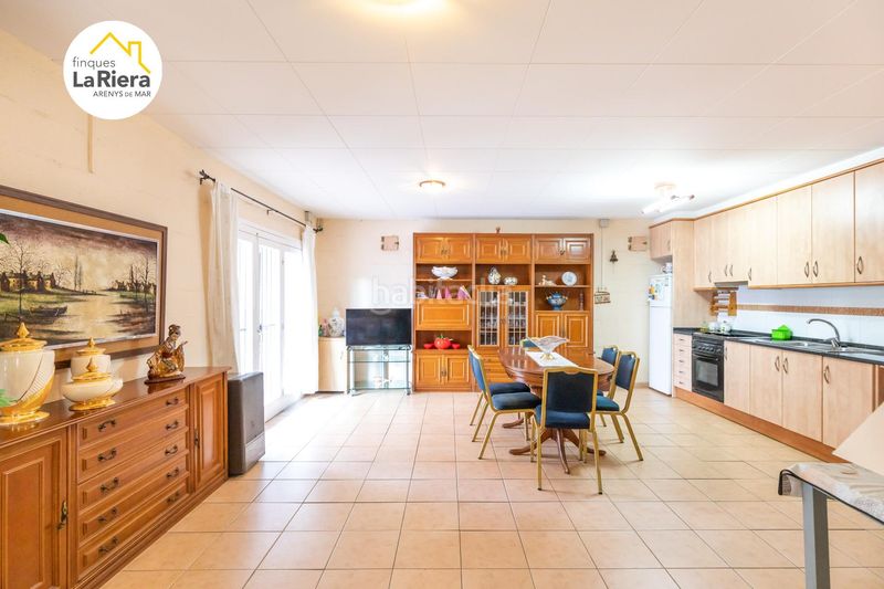 Foto 838185c0-512a-4b75-908d-00a094b0419f. Edifici a Arenys de Munt