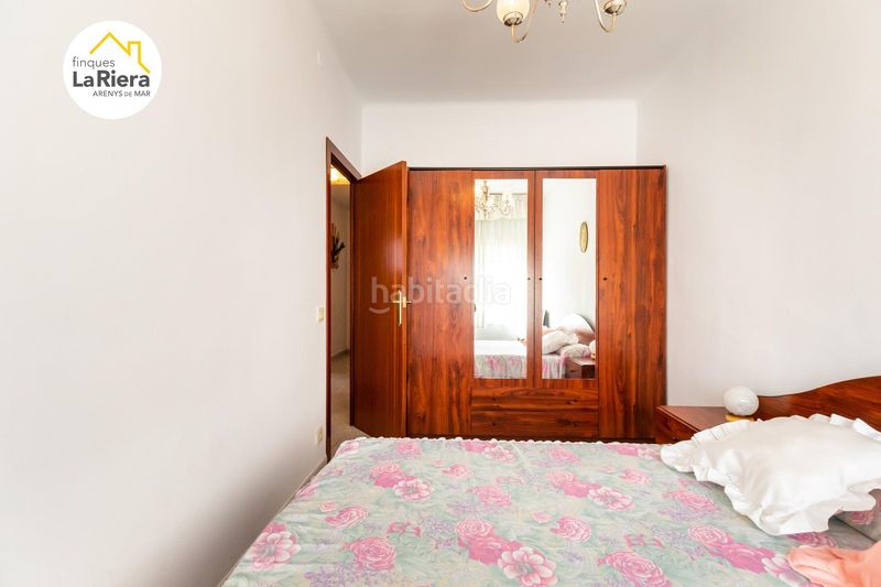 Foto f5cd0e0b-9881-4aea-8f82-53dafd419973. Edifici a Arenys de Munt