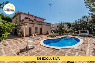 Chalet en Urbanitzacions. Fant�stica casa a cuatro vientos con piscina !!