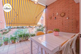 Casa a Zona alta. Casa adosada muy céntrica