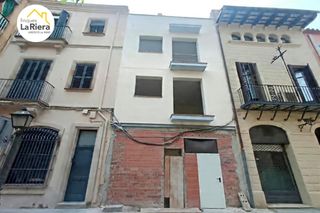 Pis a Carrer carrer avall 31. Obra nova arenys de mar