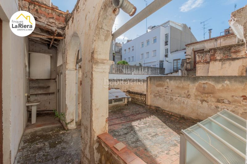 Foto d9a0a05f-198b-4ef6-8172-644dba3cd7bf. Edifici a Centre Arenys de Mar