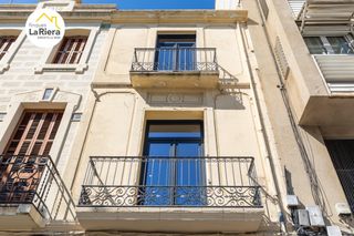 Edificio en Riera bisbe pol 79. Edificio en la riera de arenys.