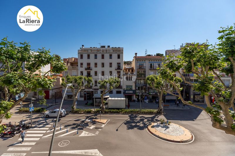 Foto f7256f02-4784-4259-a26a-4e6e12cd5565. Edifici a riera bisbe pol 79 a Centre Arenys de Mar