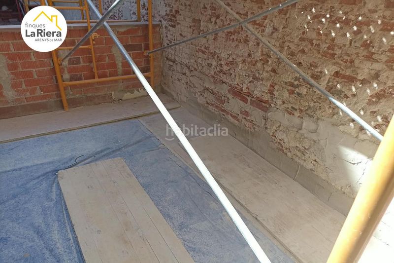 Foto 06f458c2-6ddf-4be9-90f2-9d753d3dbd09. Planta baixa a carrer avall 31 a Centre Arenys de Mar