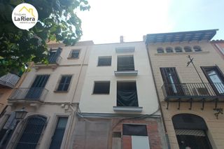 Planta baixa a Carrer avall 31. Planta baja reformada en arenys de mar