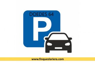 Car parking  Doedes. Parquing en la calle doedes zona alta.