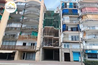 Pis a Centre. Piso en primera linia en arenys de mar !!
