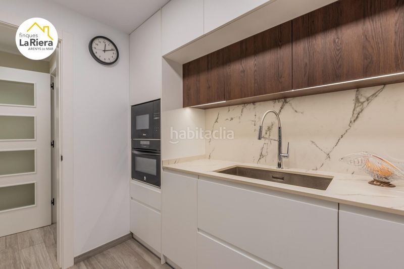Foto f468f07a-32e0-4282-aac0-be691e6a757a. Pis amb calefacció a Centre Arenys de Mar