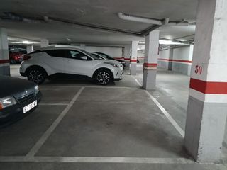 Miete Autoparkplatz in Centre. Parquing en alquiler en  la calle sant gabriel
