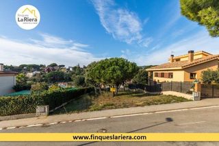 Terreno residencial en Urbanitzacions. Fantástica parcela en venta !