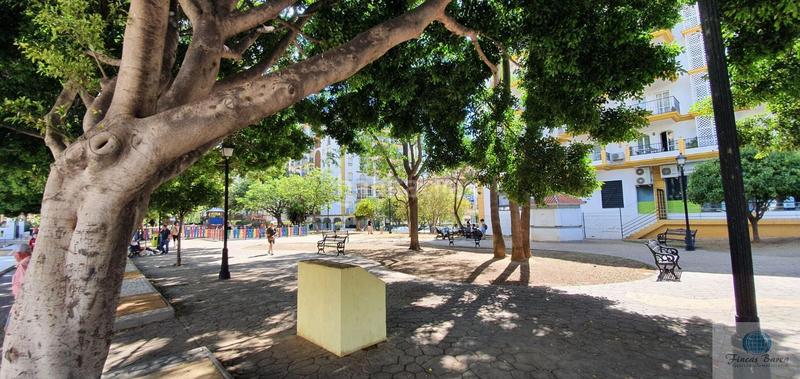 Foto ab28470f-0d9d-4751-a222-eda2d2d30985. Aparcament cotxe a Los Boliches Fuengirola