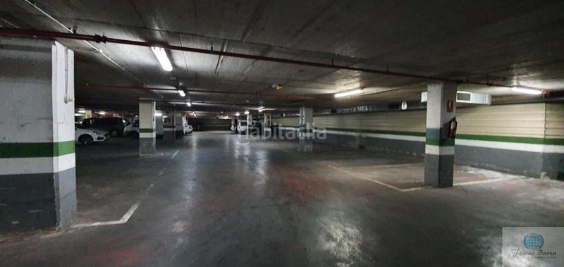 Foto d6246395-52c6-4938-8f0d-9b767a50ae53. Aparcament cotxe a Los Boliches Fuengirola