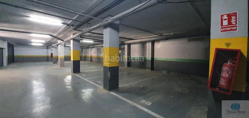 Foto a9c5509f-3367-4b93-86f2-ac6d7eacc8c7. Parking coche garaje en Centro ciudad Fuengirola