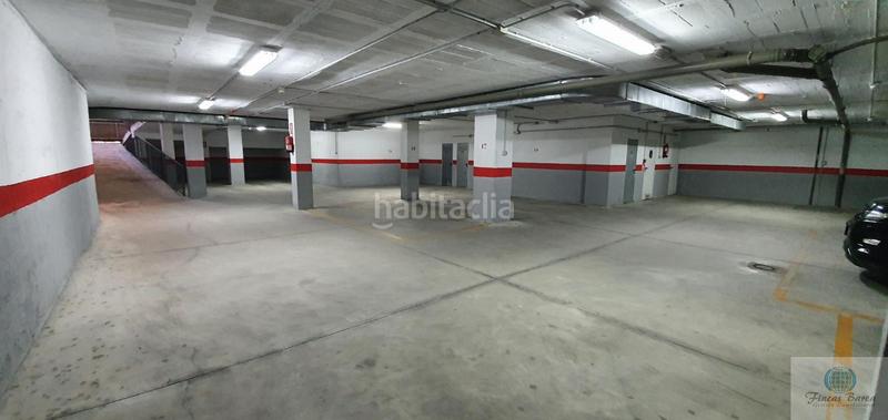 Foto 8cc2b1b2-3d65-4a76-9b42-9dae0df59bcf. Aparcament cotxe a Puerto Deportivo Fuengirola