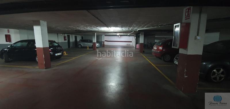 Foto acd3bfeb-1454-4ea8-941f-6152a21db50e. Alquiler parking coche garaje en Puerto Deportivo Fuengirola