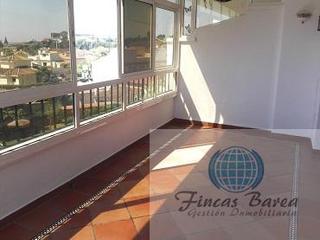 Etagenwohnung in Los Pacos. Fuengirolapiso