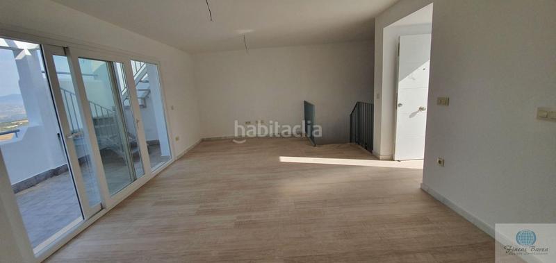 Foto 21b873c8-d99f-47d7-9aa0-112eab7e49f9. Chalet avec parking piscine dans Coín