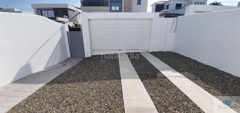 Foto 376f1991-451e-4832-962c-d09184da687d. Chalet avec parking piscine dans Coín