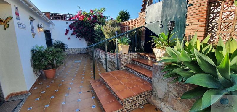 Foto 7af1a2f9-cf63-446c-a765-c92448a42198. Location chalet avec piscine dans Calahonda Mijas