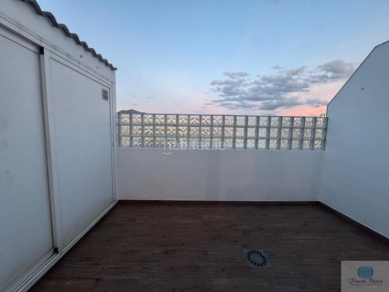 Foto d6d8012f-b5bd-4687-9560-a3653d0ece04. Ático atico en Las Flores Mijas