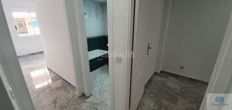 Foto 44134dea-7a15-474b-b32e-b0ee68597cf2. Pis amb aparcament piscina a Centro Mijas