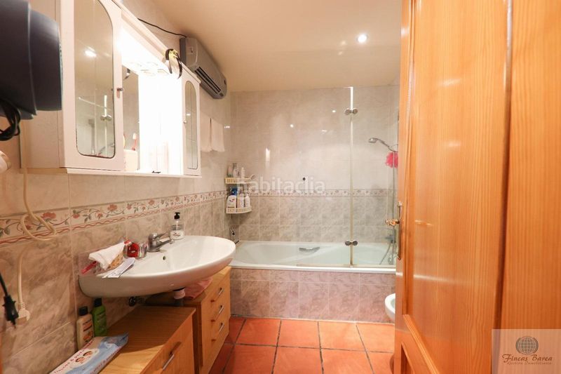 Foto f3ce4eb2-cd46-4a3f-a3a5-efa50fcb053e. Pis amb aparcament piscina a Los Boliches Fuengirola