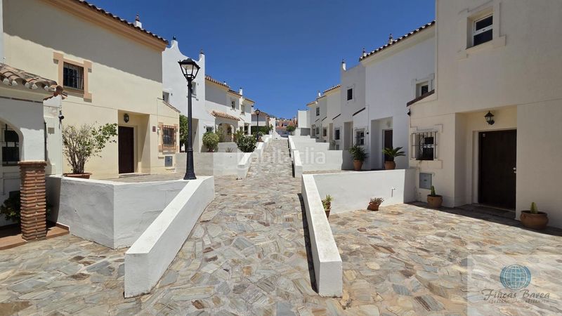 Foto 5ab28f15-a6b3-483f-aab3-78b70c3cff44. Xalet amb aparcament piscina a campo de Mijas Mijas