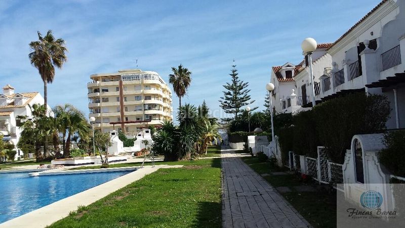 Foto f986b535-775c-4353-897f-ef1582c32dd2. Àtic amb piscina a Castillo Sohail - Myramar Fuengirola