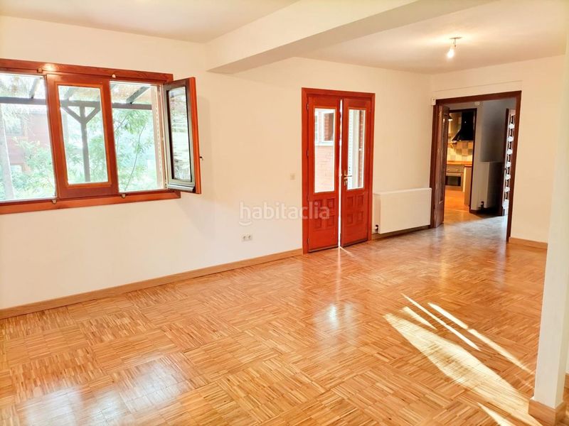 Foto 41890c52-d73d-43e2-81a0-c3599a7b11e8. Lloguer casa amb aparcament a Las Zorreras-Monte Encinar Escorial (El)
