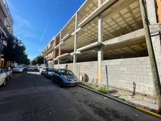 Gebäude  N/a. Edificio en construcción