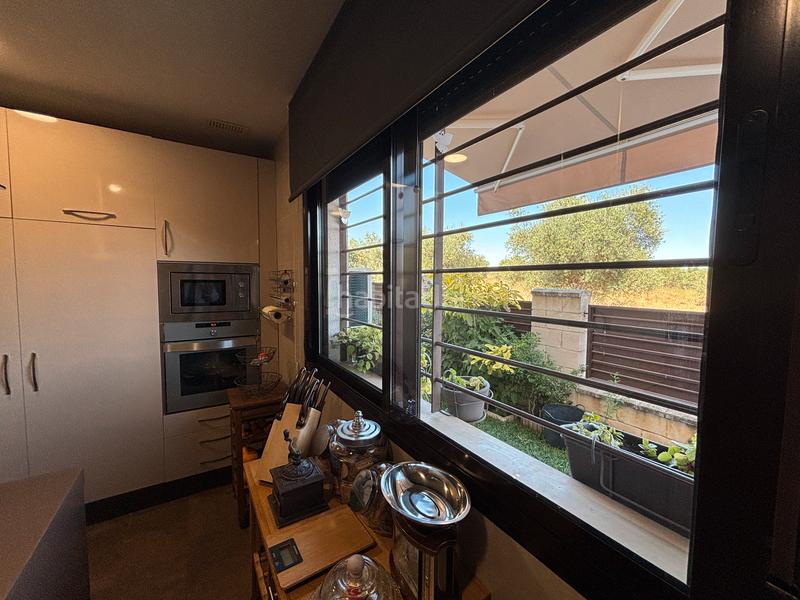 Foto 3fdd7936-c32d-4e31-b13c-0505f7dce527. Doppelhaus mit parking pool in Colegio Europa Espartinas