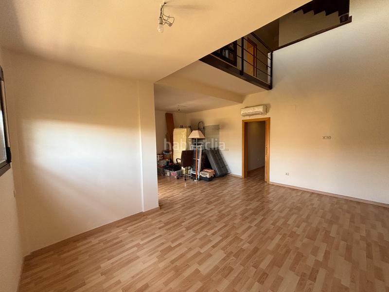 Foto 59d17c0c-48eb-47ec-bb4a-5c4e555835ff. Doppelhaus mit parking pool in Colegio Europa Espartinas