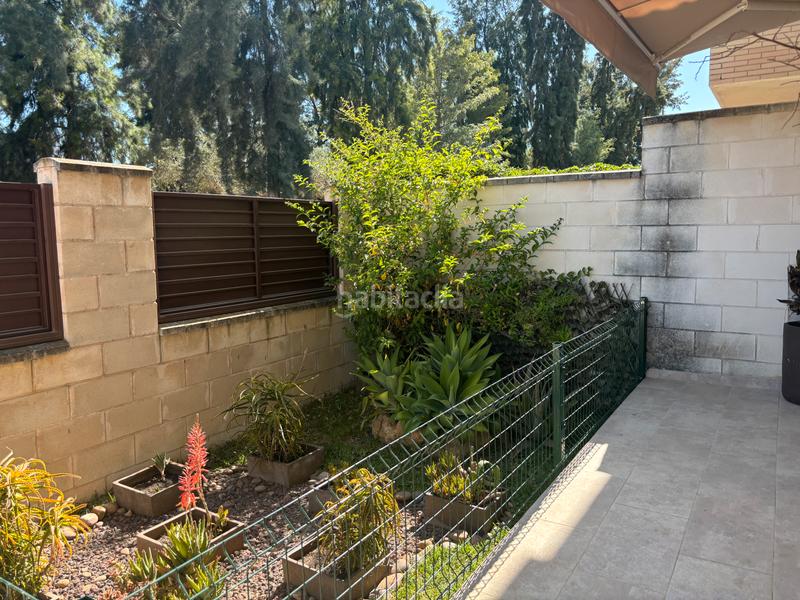 Foto 5a443bde-8344-4b37-b974-970bab76c898. Doppelhaus mit parking pool in Colegio Europa Espartinas