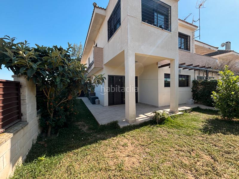 Foto 8e60d164-0b83-4576-affd-468979cdd570. Doppelhaus mit parking pool in Colegio Europa Espartinas