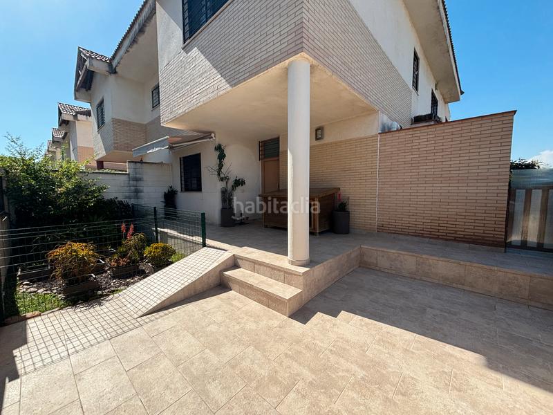 Foto 9de76183-25db-4b66-a5bf-84c12a6b0470. Doppelhaus mit parking pool in Colegio Europa Espartinas