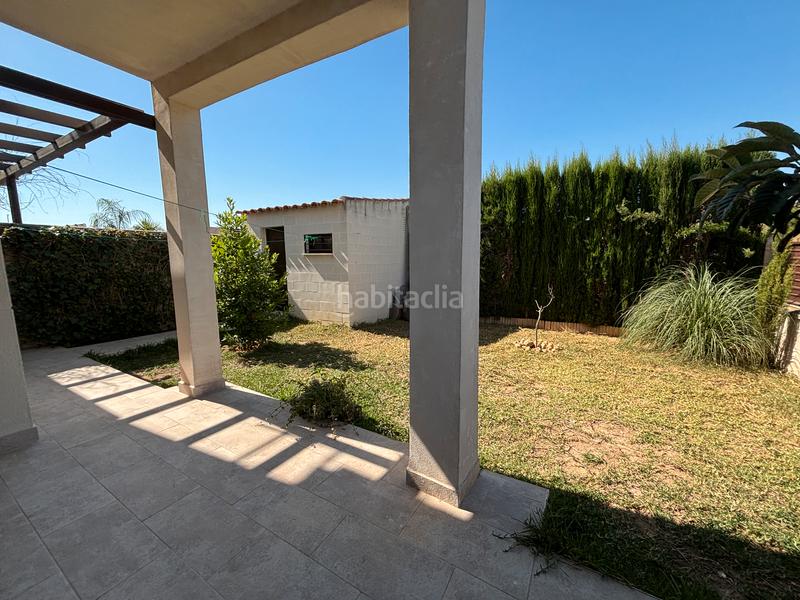 Foto a4cba8cf-7192-4244-abdd-158617e487a8. Doppelhaus mit parking pool in Colegio Europa Espartinas