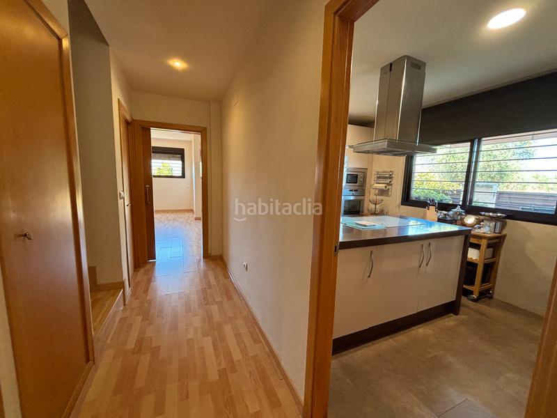 Foto c924dd9c-08dc-4aa8-ba72-a64ca613248a. Doppelhaus mit parking pool in Colegio Europa Espartinas