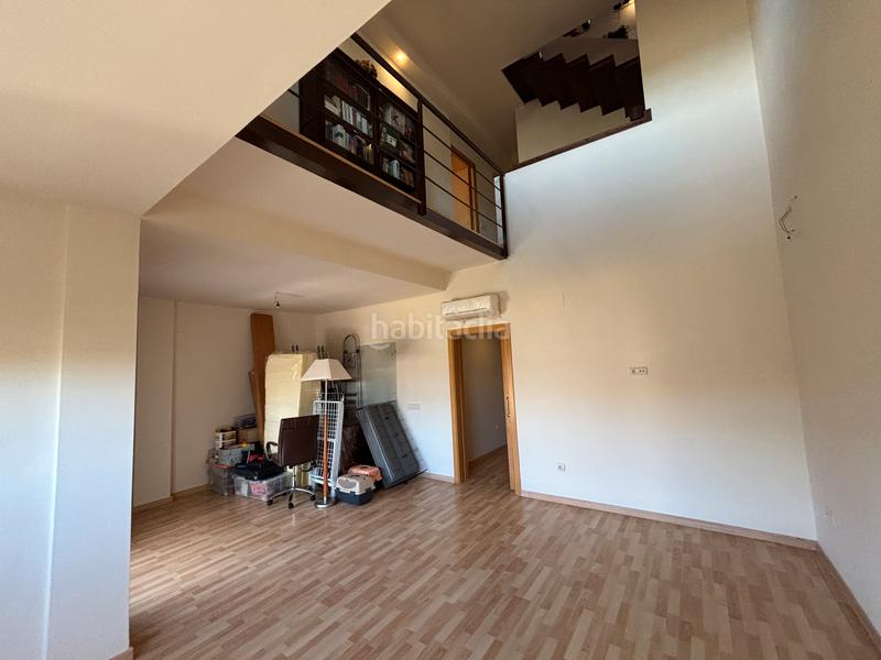 Foto cac22e46-ac50-4937-a892-5f689f9de353. Doppelhaus mit parking pool in Colegio Europa Espartinas