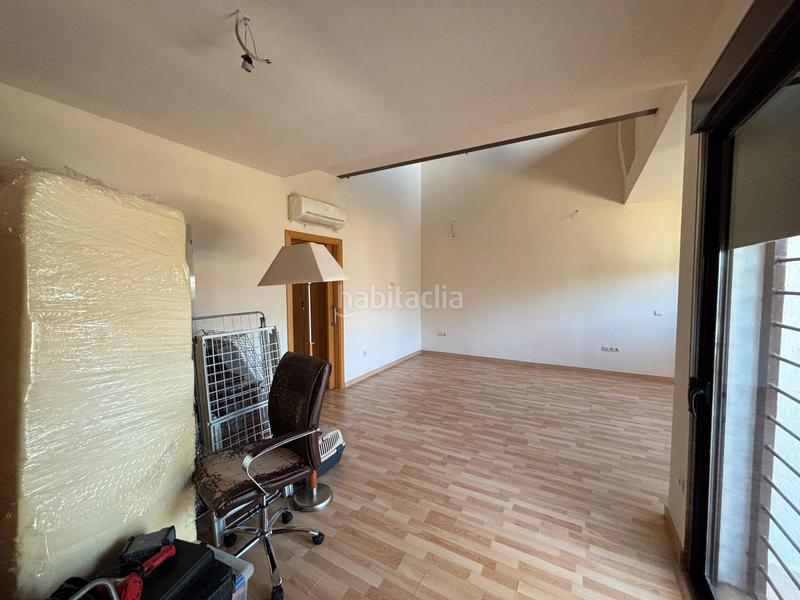 Foto d6f5ef3e-54f7-468d-b5ea-a6c78b3ab48d. Doppelhaus mit parking pool in Colegio Europa Espartinas