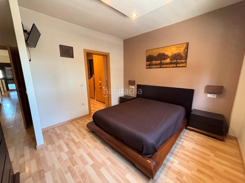 Foto f0ea3579-383d-46a2-bbdf-7eb38a8d52bc. Doppelhaus mit parking pool in Colegio Europa Espartinas