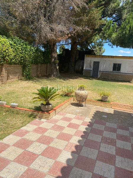 Foto 0f37fee1-c9a3-4443-8bed-58af831e87b8. Chalet con parcheggio in Loreto Espartinas