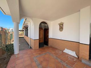 Xalet  Calle sacramental. Casa de una planta mas castillete