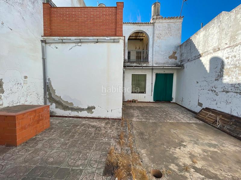 Foto 1f8cd300-cc65-4f2c-8e39-e8c1d110c608. Casa  para reformar en Olivares