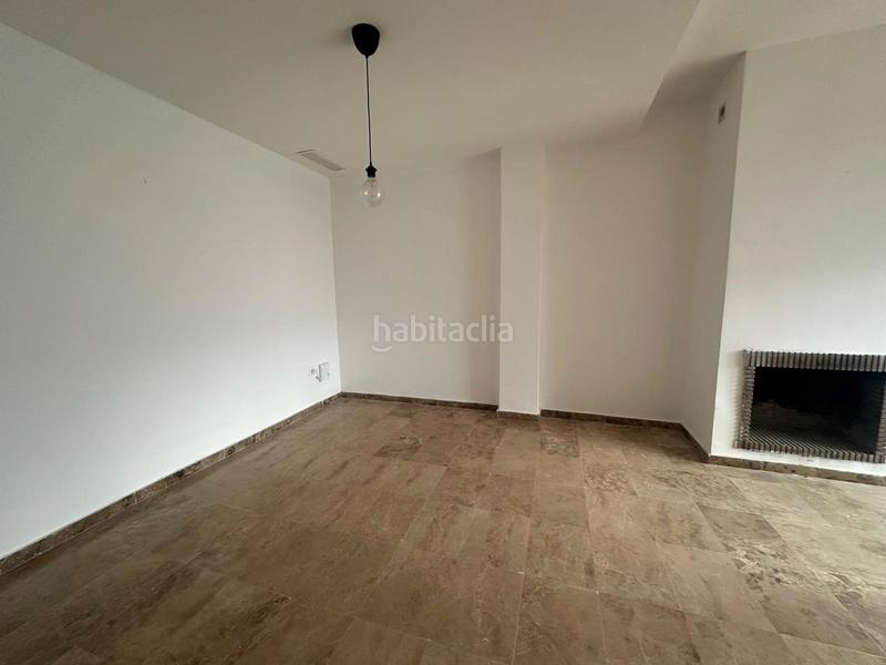 Foto 5510baea-f504-4bd5-95f6-6b59e1f1dcc1. Casa adossada amb aparcament a Espartinas pueblo Espartinas