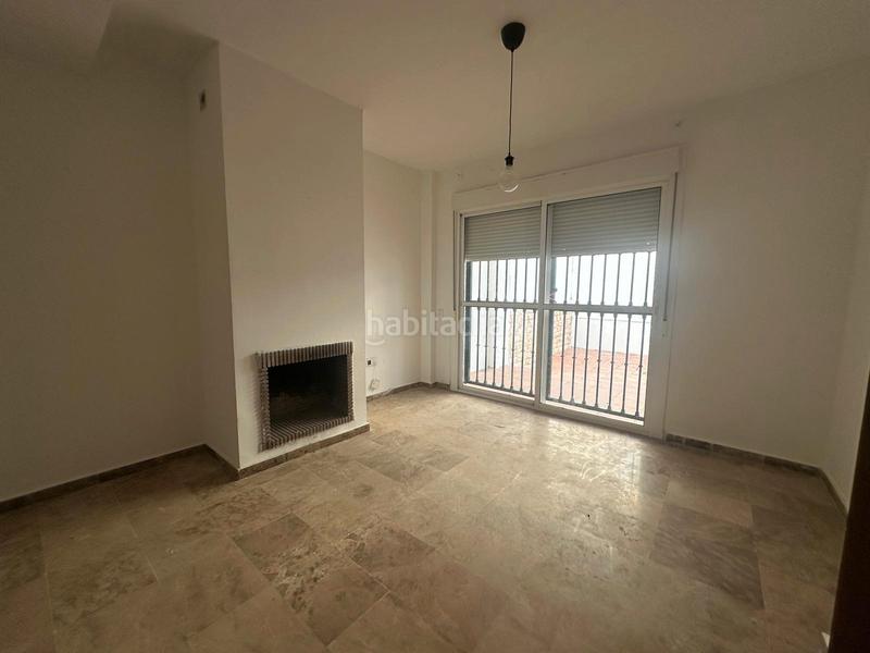 Foto 772be9cd-a32c-4204-8be5-1bc5b7cf1451. Casa adossada amb aparcament a Espartinas pueblo Espartinas